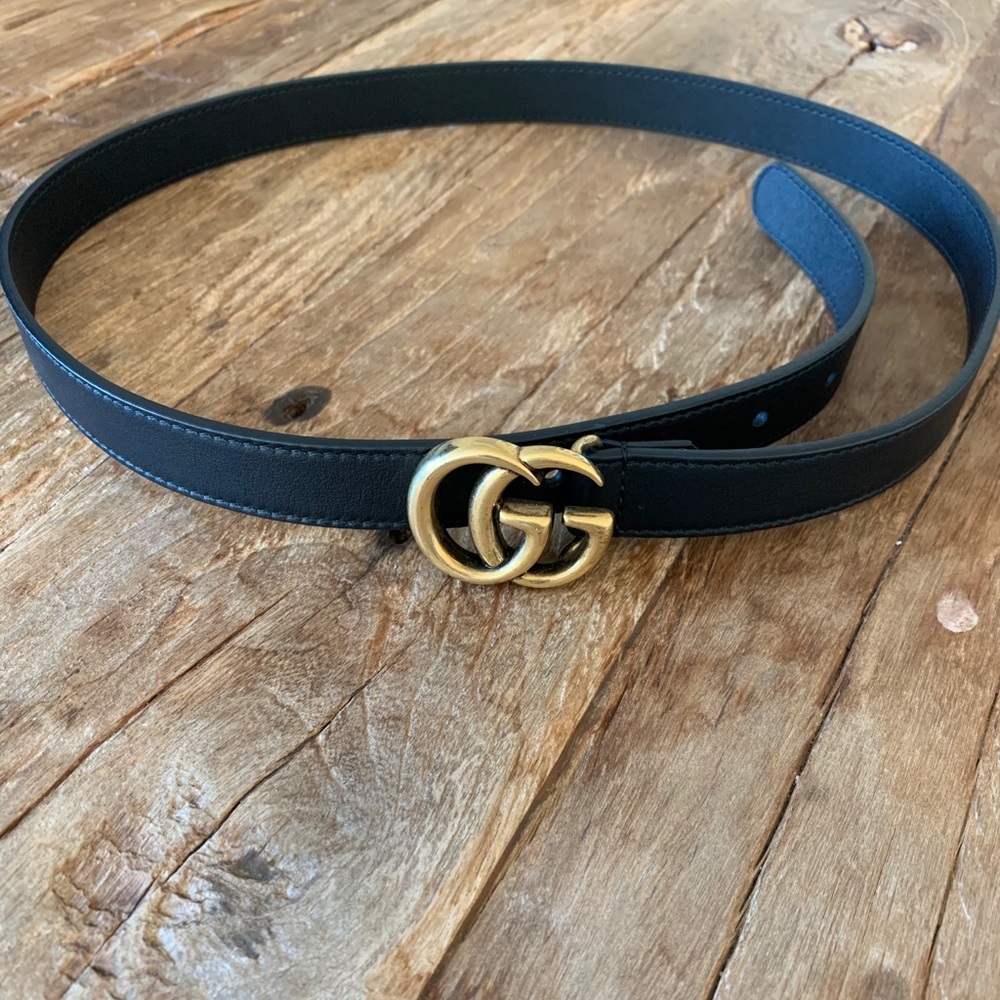 Gucci Women’s Marmont Leather Logo Belt (0.5 inch)
